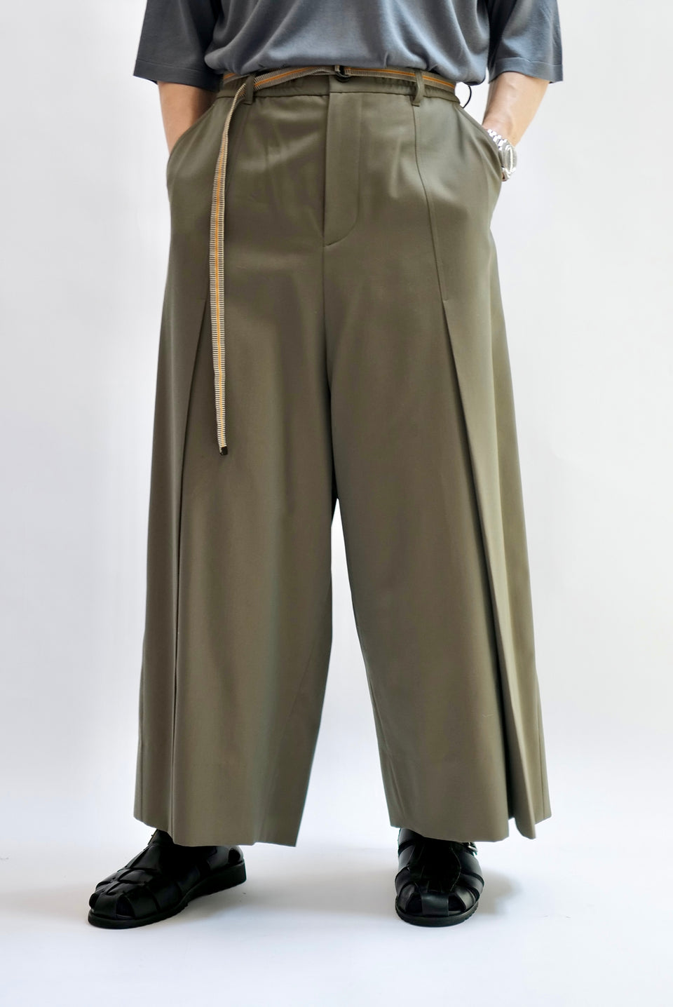 HAKAMA Wool Gabardine