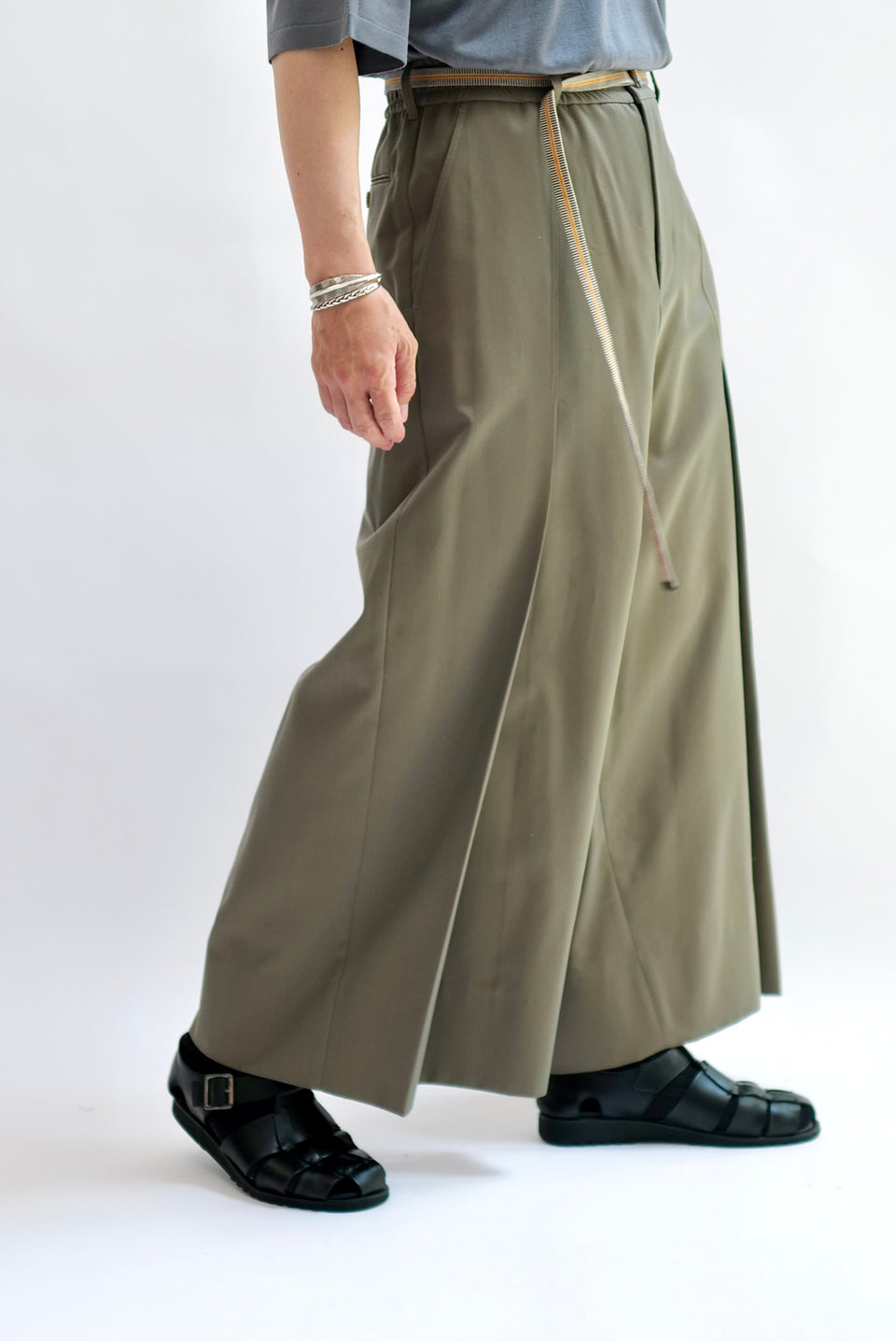 HAKAMA Wool Gabardine